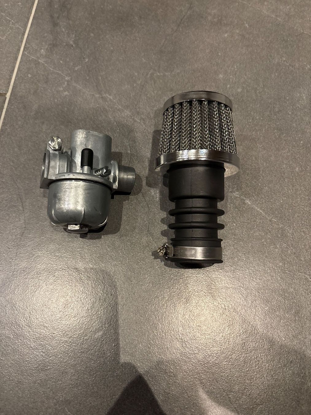 Puch Parti ricambio per ciclomotori: 15 mm Swing Vergaser mit Luftfilter – Usato da Koppigen venduto da Kellerfundsachen 2