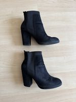 Bottines noires en daim - Bershka 