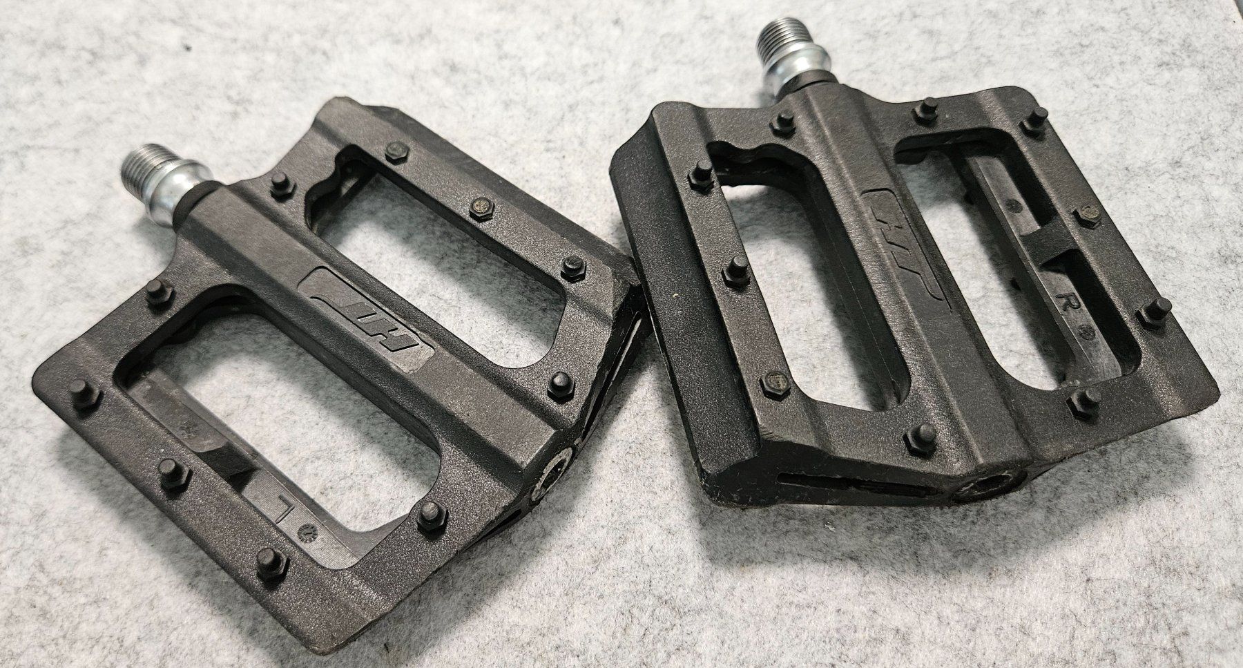 Pezzi di ricambio: HT PA12 NANO P Flat Pedal - Fr. 12.- – Usato da Kleindöttingen venduto da Ballu33 1