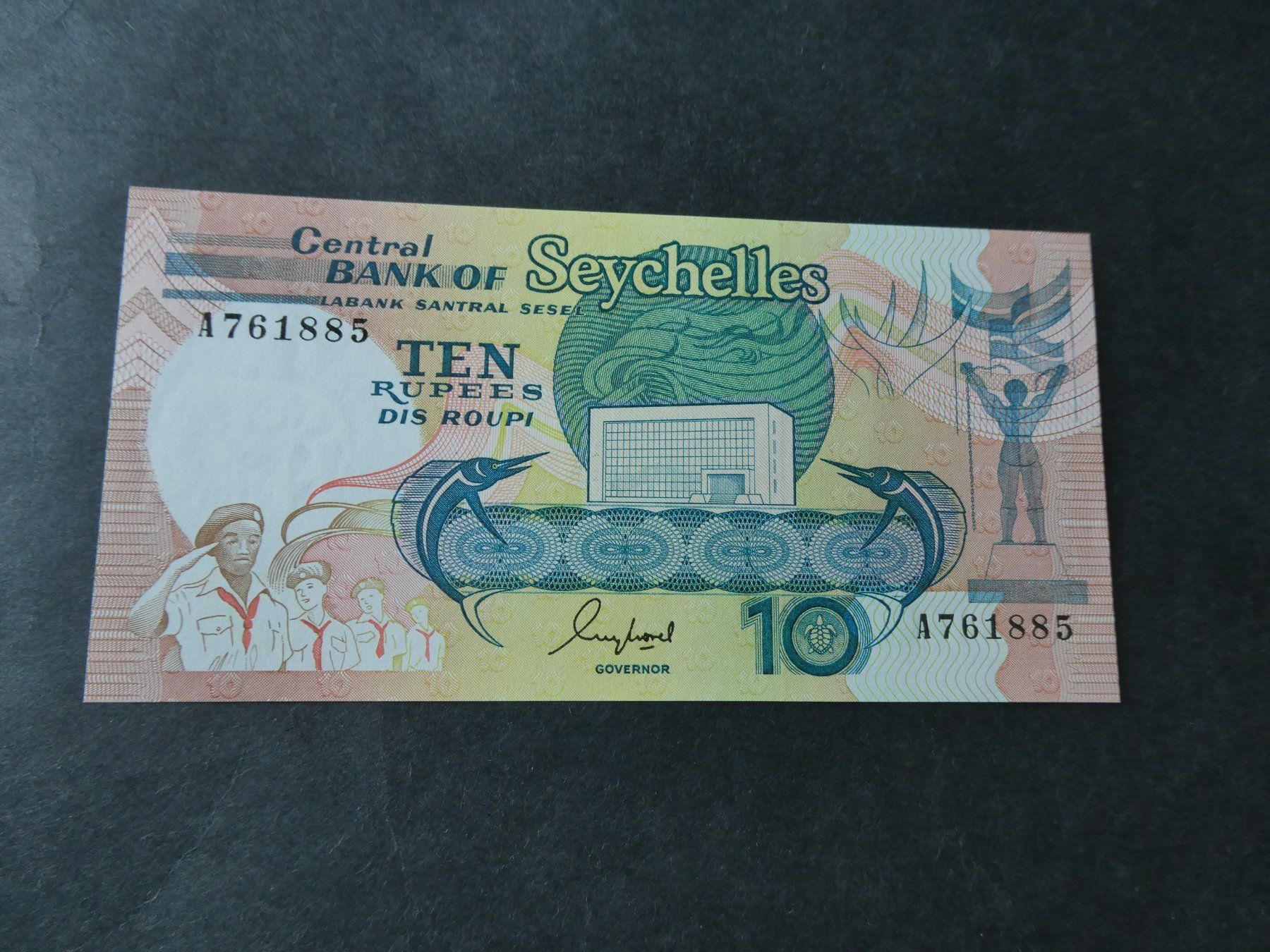 Billets de banque: Seychellen, 10 Rupees   - ungefaltet – D'occasion à Hinterforst par Rohusri