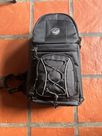 Praktische Kameratasche / Sling Bag für Fotoausflüge!