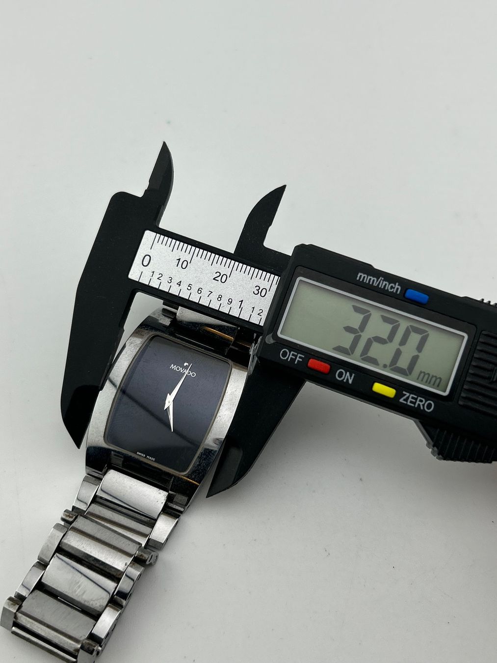 Movado Montres: MOVADO – Défectueux à Biel/Bienne par MrP_WatchesBiel 1