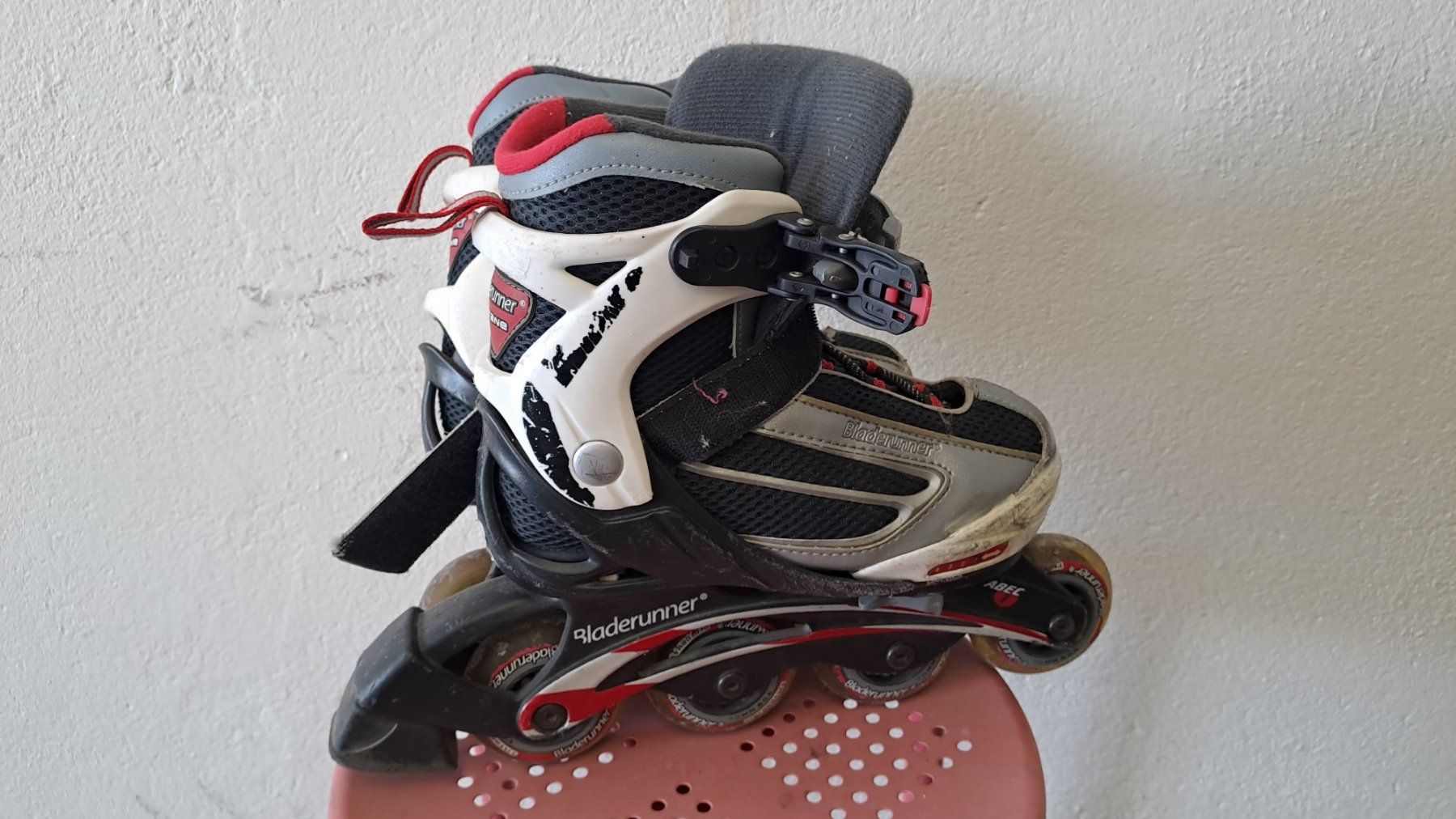 Pattini in linea & Pattini a rotelle: Inlineskates BladeRunner Octane Grösse32-35 gebraucht – Usato da Thun venduto da crisni