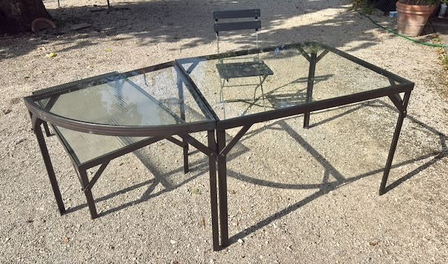 Tische: Design-Glastisch & Beistelltisch – Gebraucht aus Solothurn von tombaum5