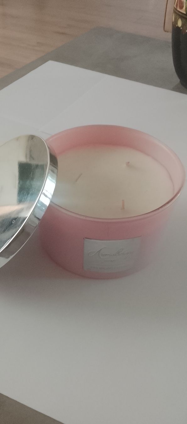 Candele: Duftkerze pink Premium Edition  – Usato da Oberriet SG venduto da snj_bjb7 2
