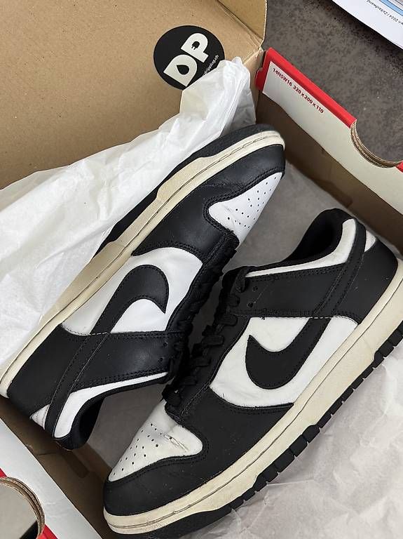 Scarpe da uomo: Nike Schuhe Grösse 42.5 – Usato da Winterthur venduto da ChiuJezzy