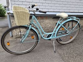 Schönes Velo mit Korb, 7 Gängen