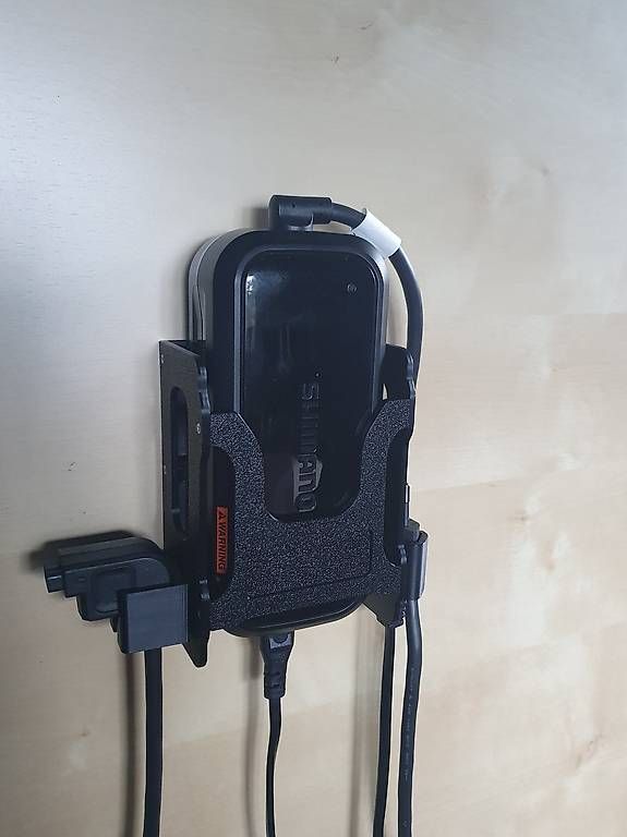 Wandhalterungen: Wandhalterung zu Ladegerät von SHIMANO – Neu (gemäss Beschreibung) aus Escholzmatt von Mpowerone 1