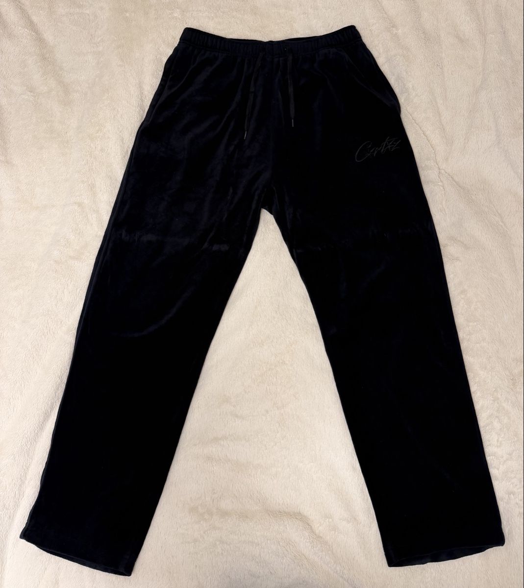 Corteiz Pantaloni: Corteiz Velour Jogger – Usato da Würenlos venduto da sain11