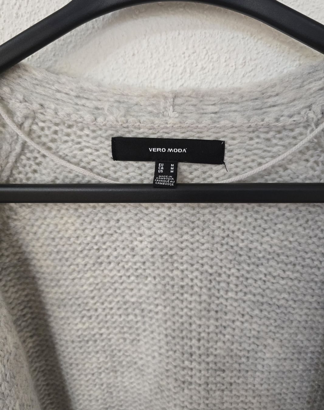 Vero Moda Giacche: Vero Moda Damen Strickjacke Cardigan Grösse M hellgrau – Usato da Oetwil an der Limmat venduto da dhantal 1