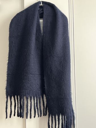 Écharpe Bershka, Bleu Marine