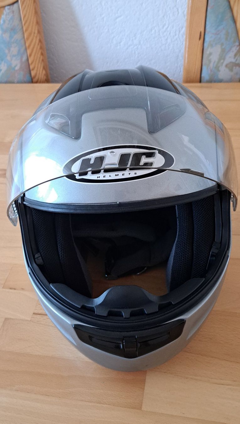 HJC Caschi & visiere: Motorradhelm Herren Gr. M 58 – Usato da Hinwil venduto da obr_prd2