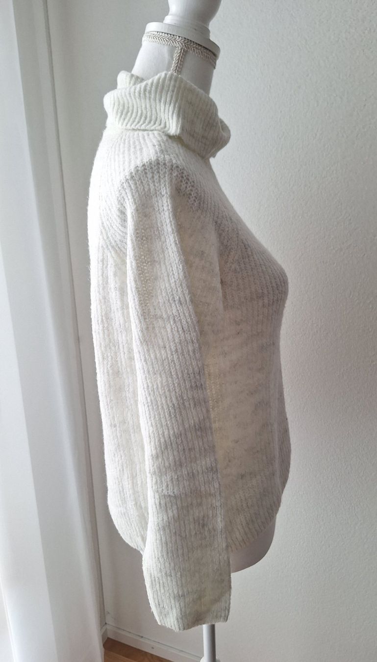 Pulls & Sweat-shirts: JYD Rollkragenpullover weiss, Grösse S – D'occasion à Winterthur par Simply_nm 2