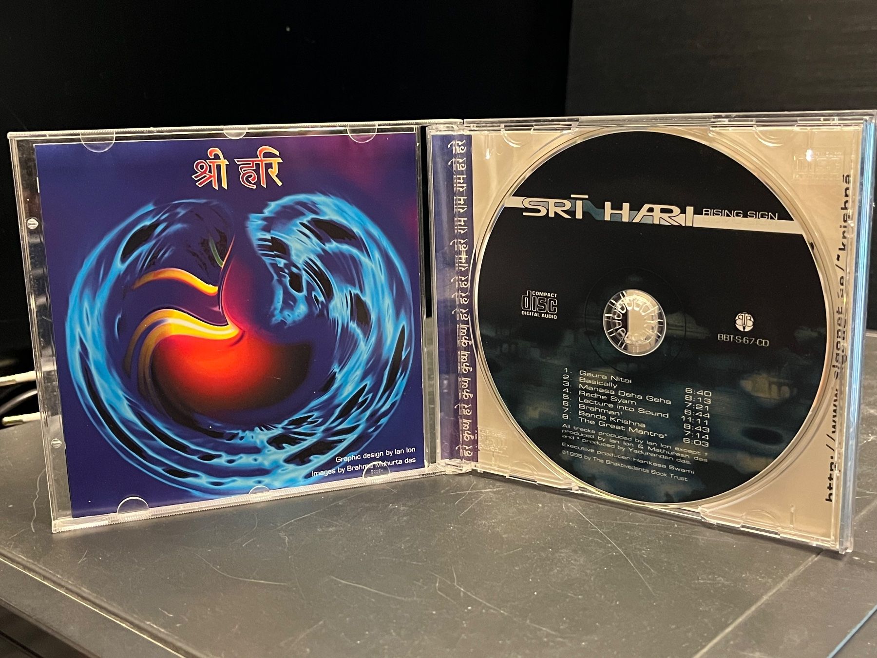 CDs: Sri Hari - Rising Sign - SRA02D – Gebraucht aus Küsnacht ZH von musicalheritage.org 2
