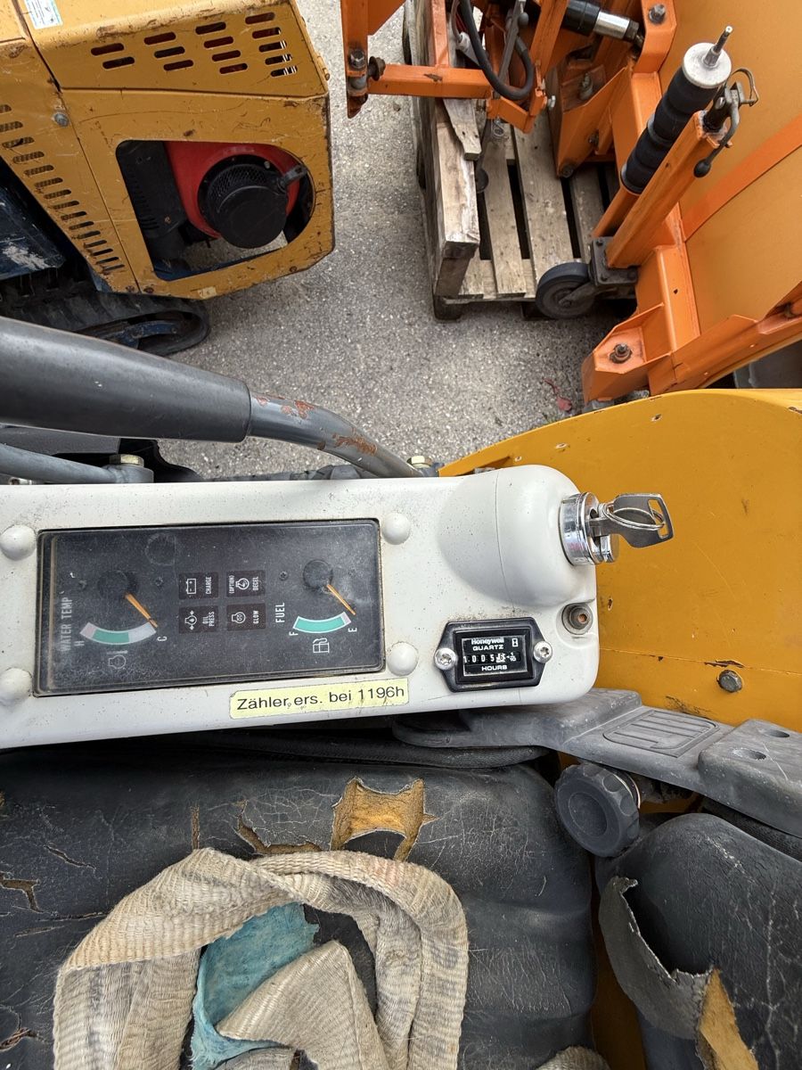 Hutter Escavatori: Bagger Raupenbagger Hutter IHI 18 Minibagger gelb/rot – Usato da Cormagens venduto da agho1 3
