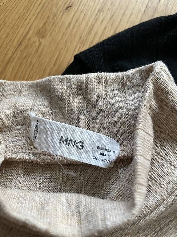 Mango T-shirt: Langarmshirts beige und schwarz Gr. M – Usato da Luzern venduto da bse_11x 1