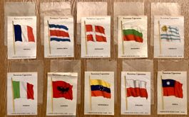 1934 - 10 NATIONAL FLAGS Seide Sammelbilder aus England