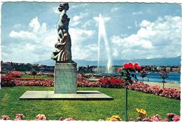 AK Genève, Jet d'Eau Statue La Brise Jahr 1963