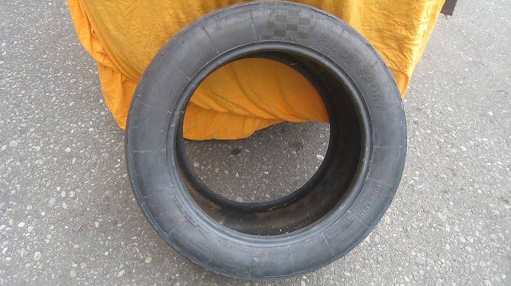 Pneus & Roues: Michelin-Rennreifen – D'occasion à Fisibach par Goldcoast4215 1