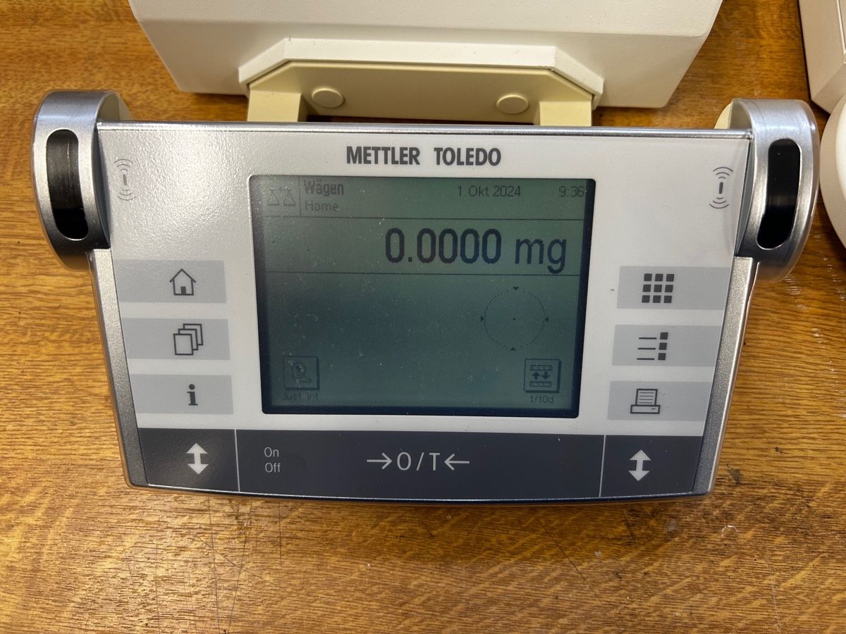 Mettler Toledo Accessori da laboratorio: Mettler - Toledo UMX2 Ultramikrowaage – Usato da Itingen venduto da rei02 2