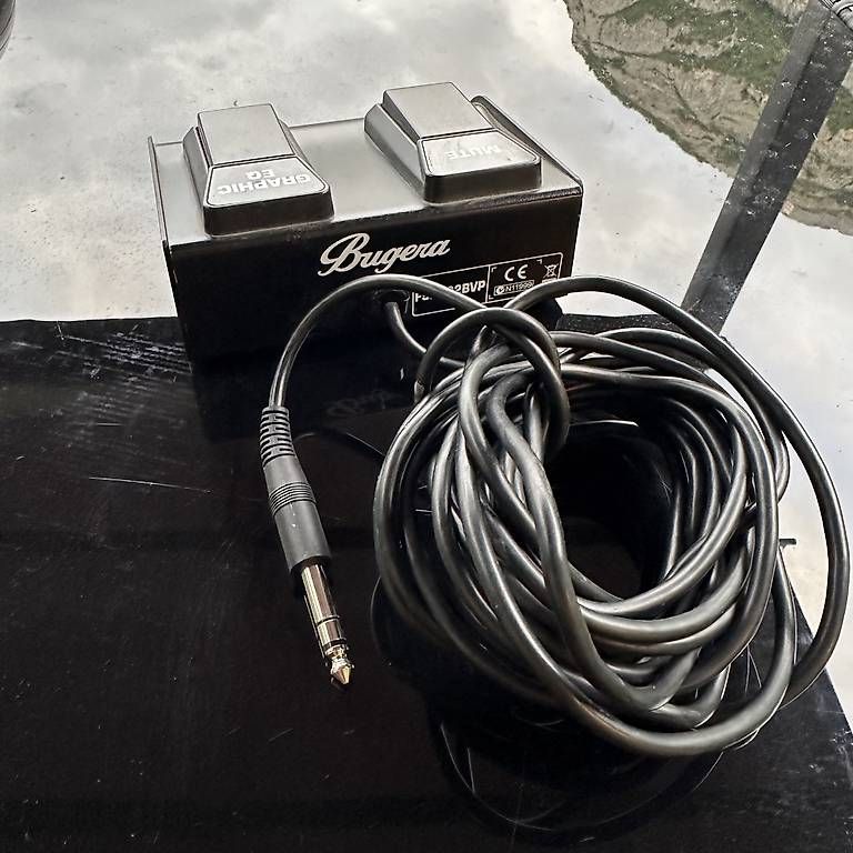 Strumenti musicali: Footswitch Bugera  – Usato da Carouge GE venduto da Domblo 3