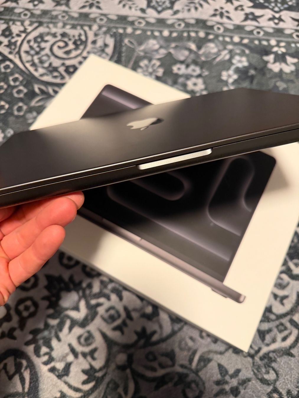 Apple Notebook: MacBook Pro – Usato da Zürich venduto da ela_5zyf 1