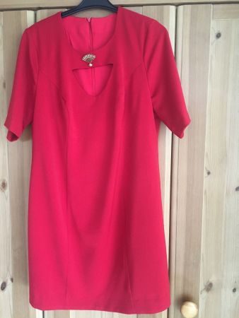 Massgeschneidertes Kleid Gr L neu