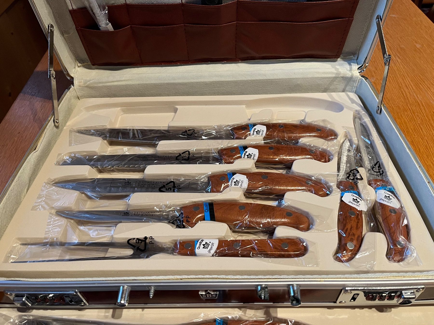 Set di posate: Messerkoffer SBS 23-teilig – Nuovo e nell'imballaggio originale da Küblis venduto da hypofacto 3