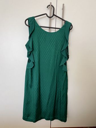 Robe verte à volants motif losanges taille 38