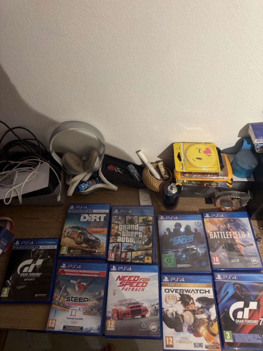 Sony Consoles: Ps4 – D'occasion à Val D - Illiez par len_9szy 4