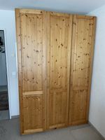 Schrank  Massivholz 3-türig guter Zustand
