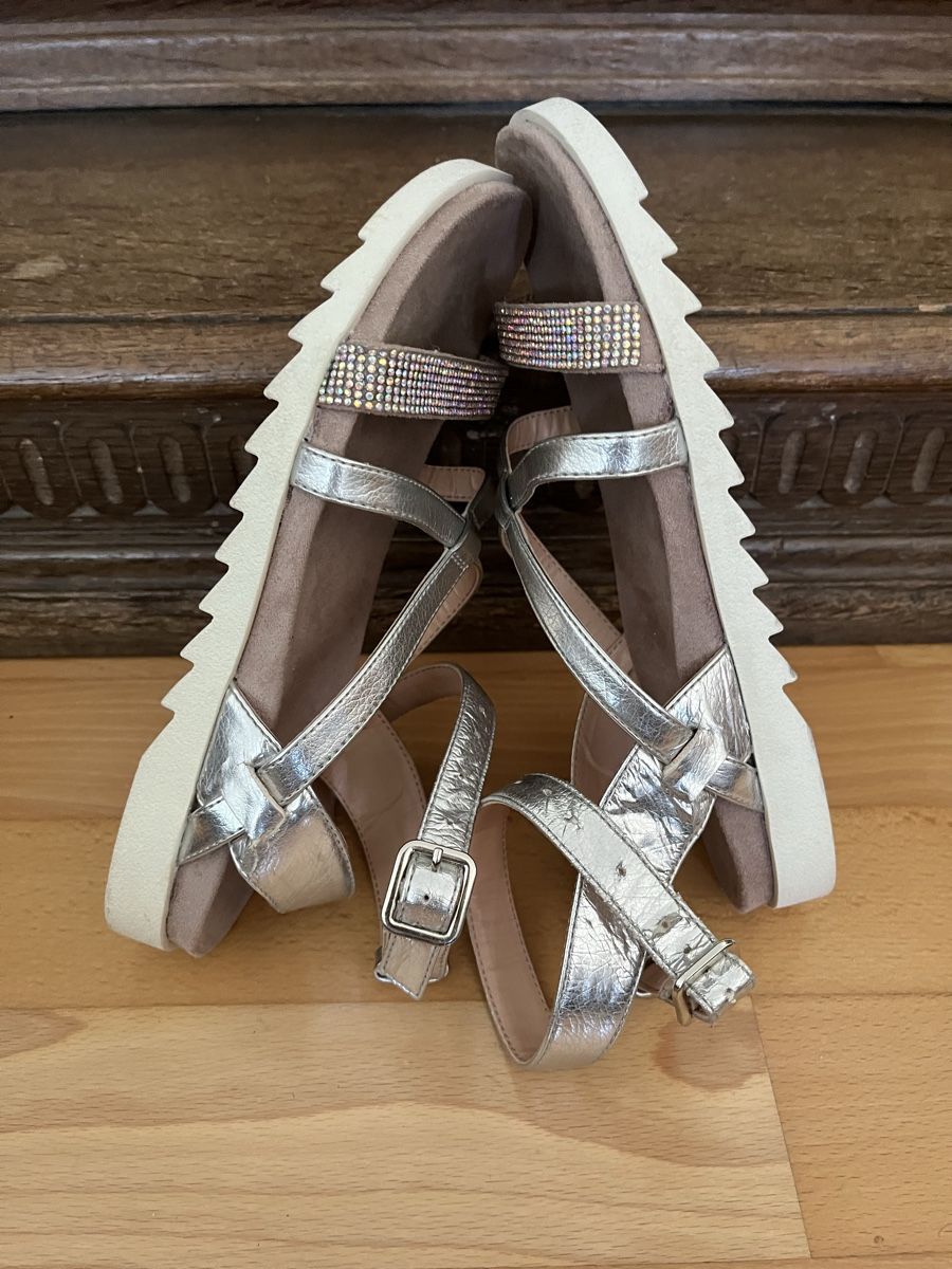 Scarpe da donna: Bata Sandalen Gr 37 – Usato da Uetikon am See venduto da erz13