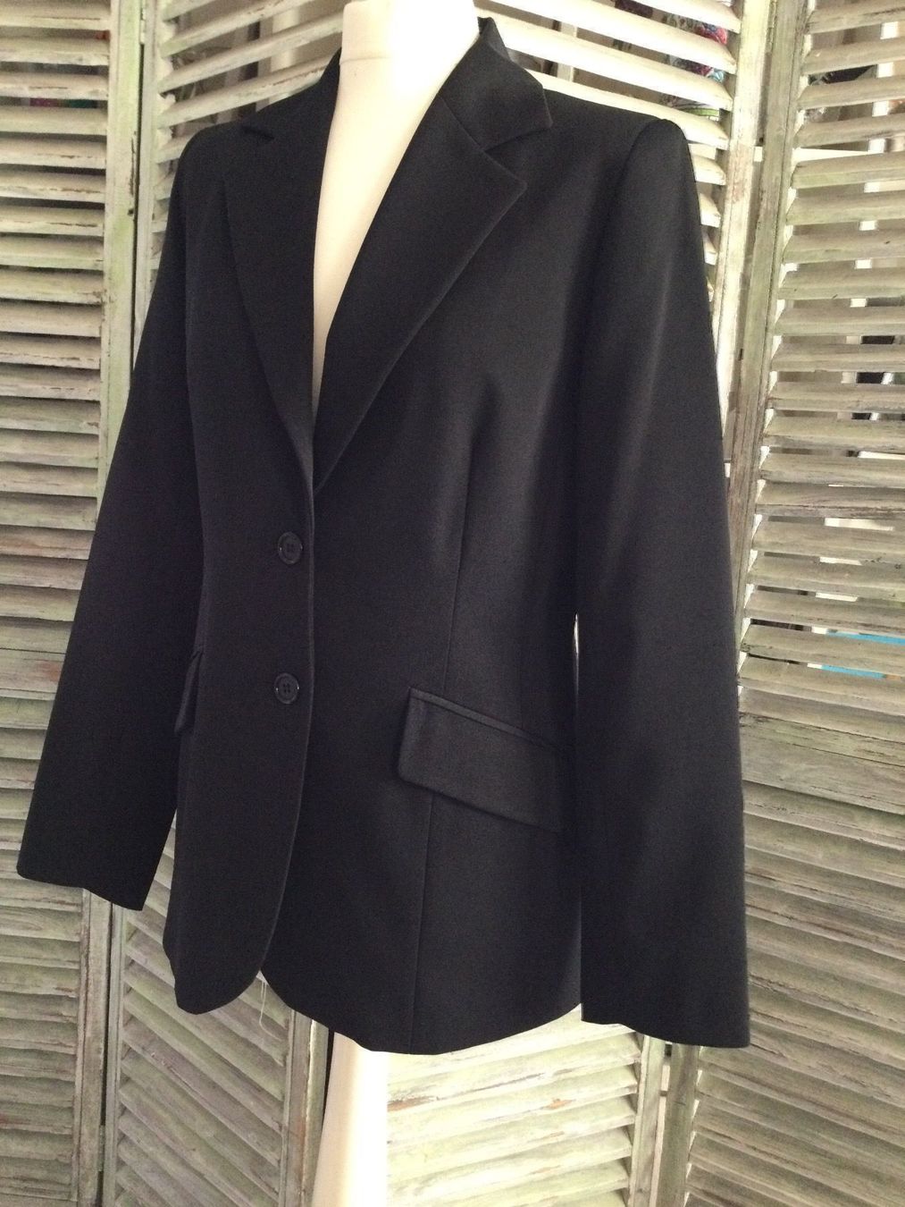 Giacche: Blazer/Veste noire JOANY, taille 36, NEW – Nuovo e nell'imballaggio originale da Agiez venduto da chouchanelle 3