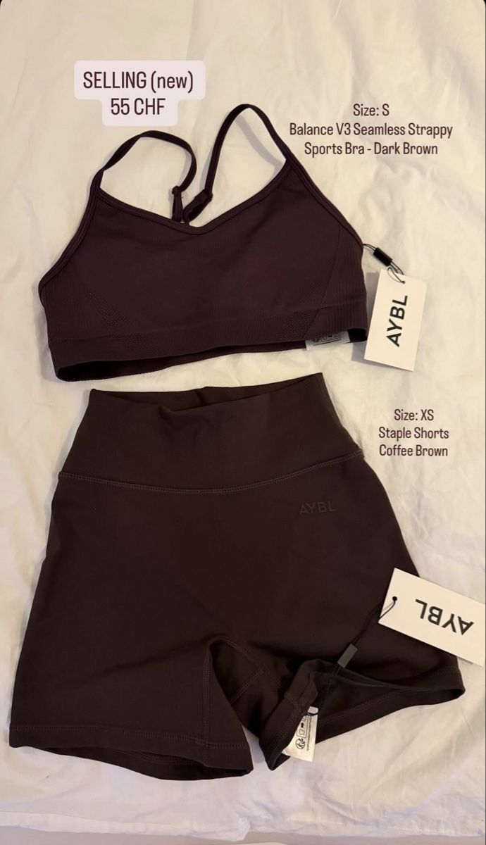 Lotti di vestiti: AYBL gym short and bra NEW – Nuovo (secondo la descrizione) da Zürich venduto da jen_cjf7