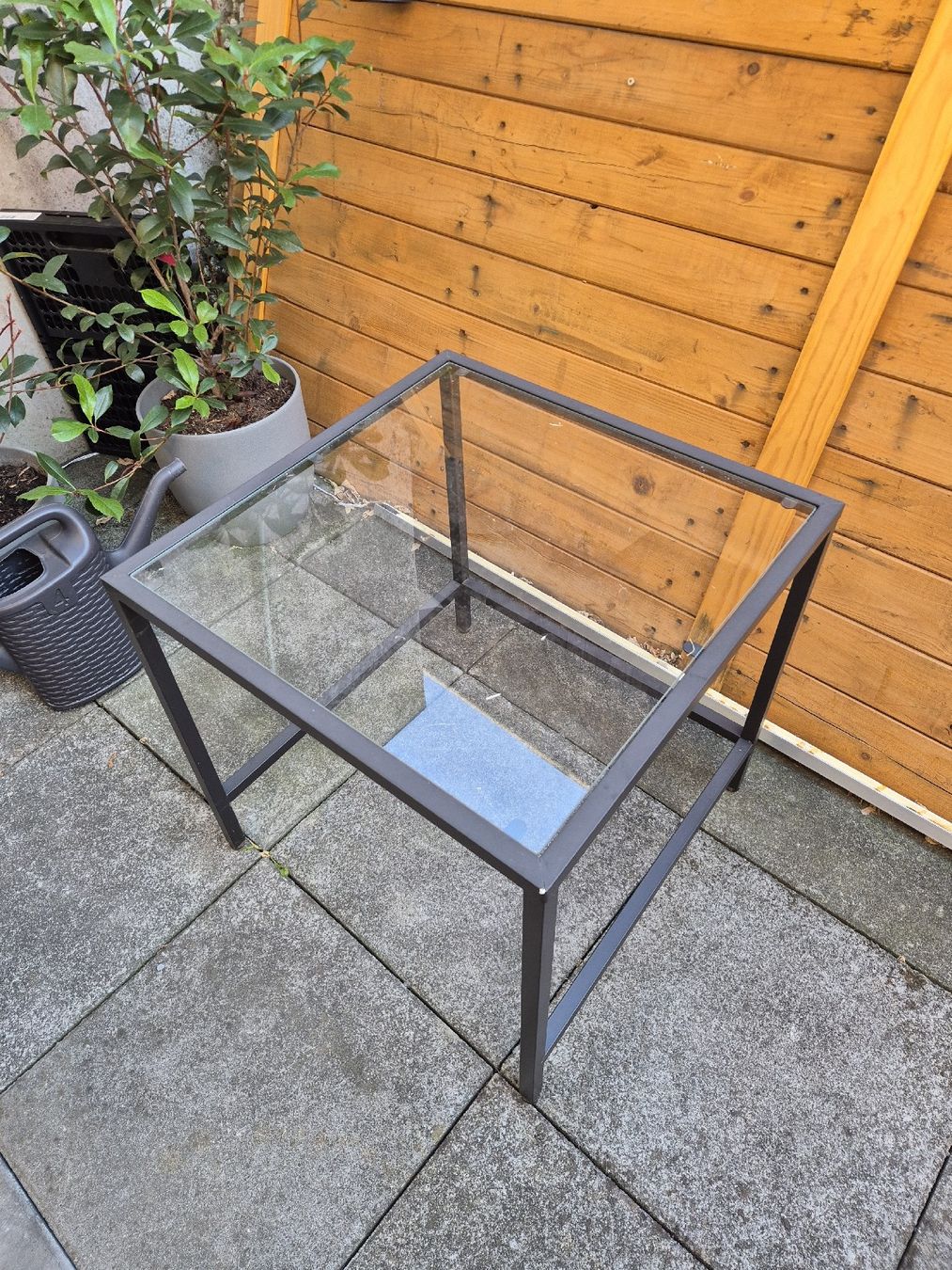 Tavoli: Lounge Tisch mit Glasplatte – Usato da Root venduto da yan1234 2
