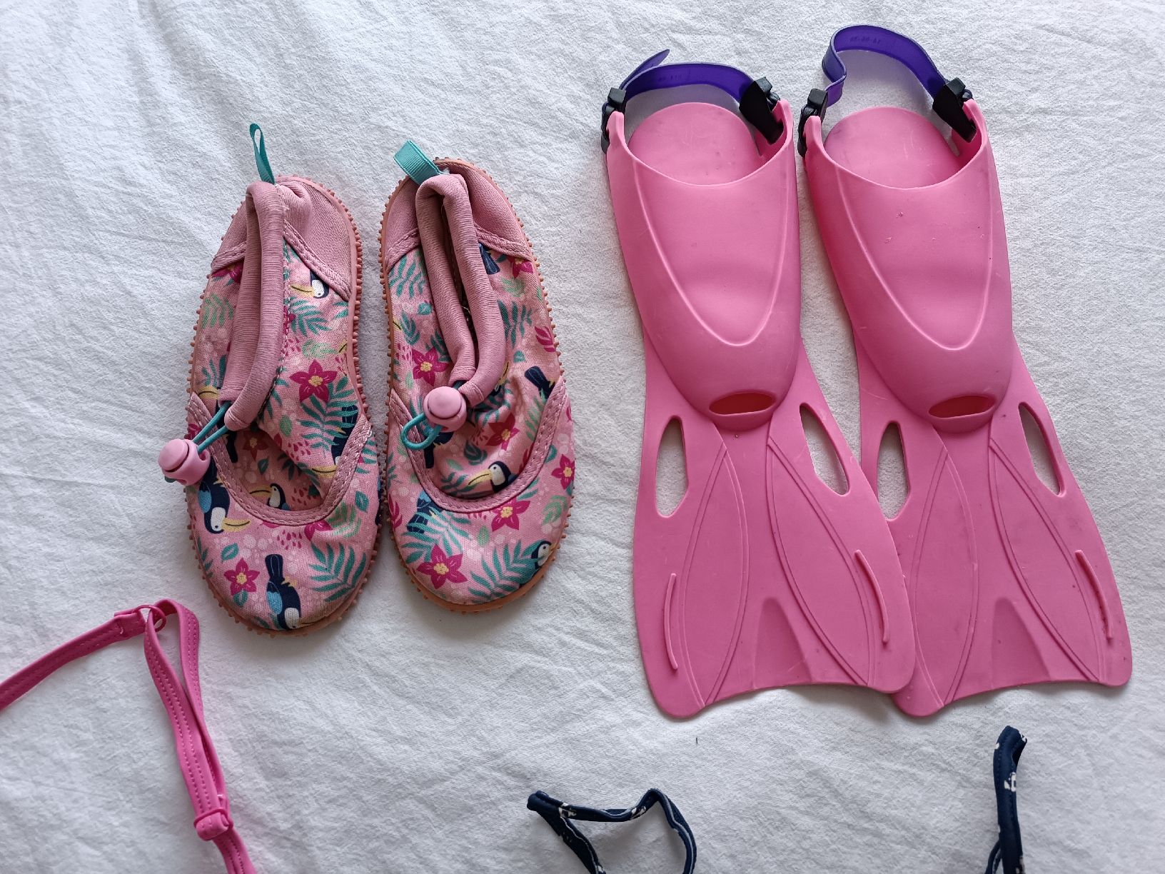 H&M Costumi da bagno & Bikini: Badekleider Gr 104-110/116 – Usato da Binz venduto da julijuli 8