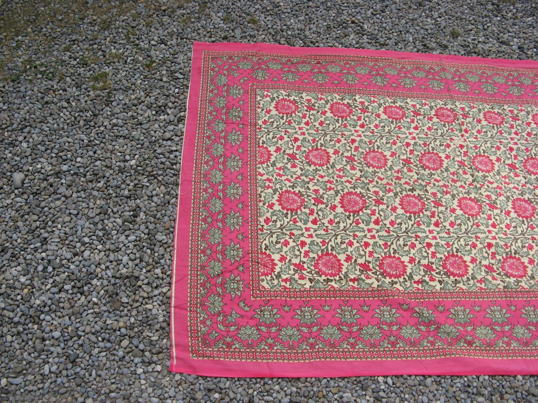 Autre linge de table: Baumwolltuch oder Tischtuch rosa-gelb – Neuf (Voir description) à Zürich par apil 1
