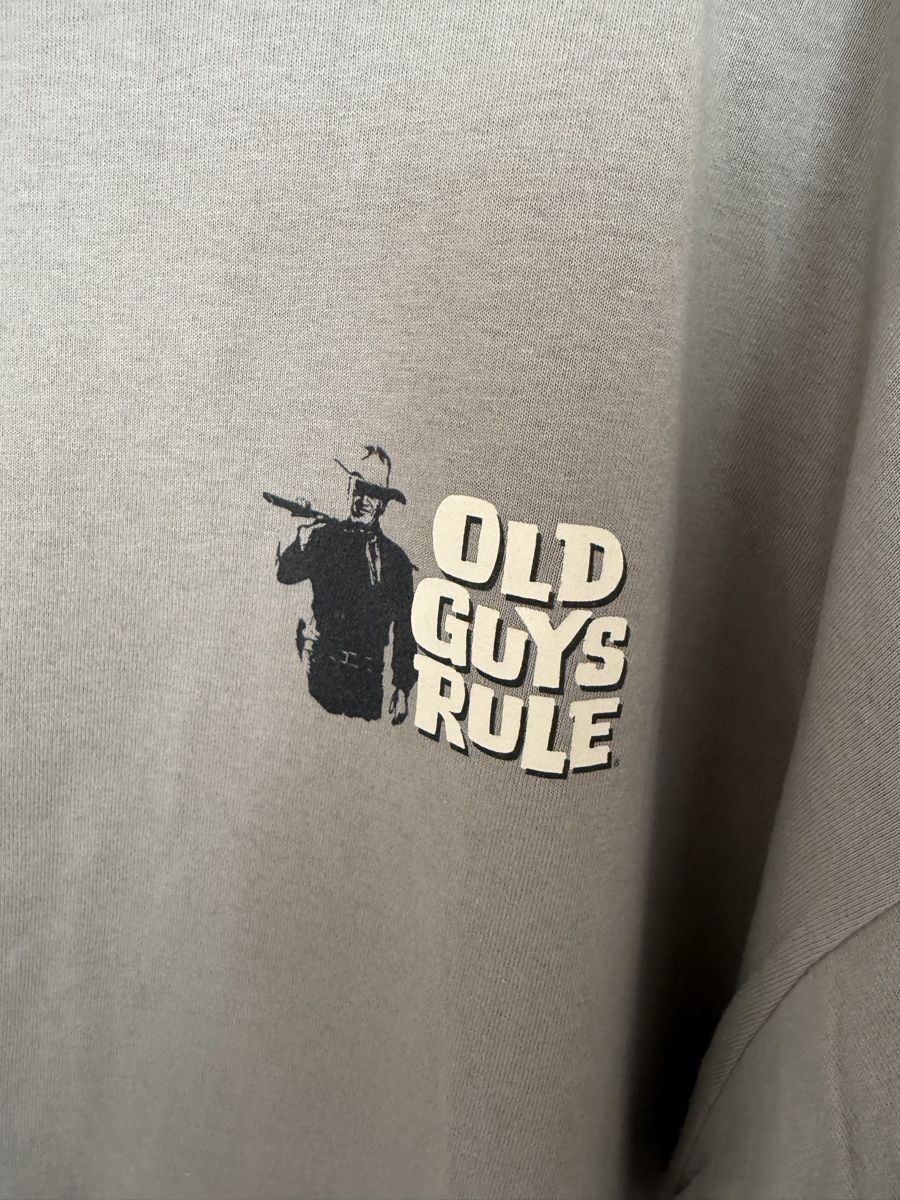 T-shirt: Old Guys Rule T-Shirt  – Nuovo (secondo la descrizione) da Kilchberg ZH venduto da gil_d8km 1