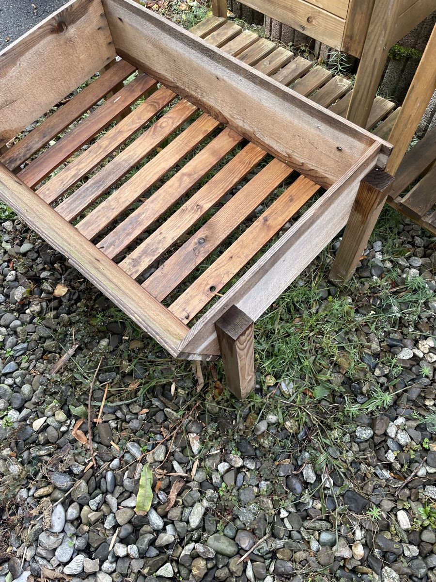 Blumentöpfe: Hochbeet aus Holz – Gebraucht aus Bürglen UR von Noemijulia7 1