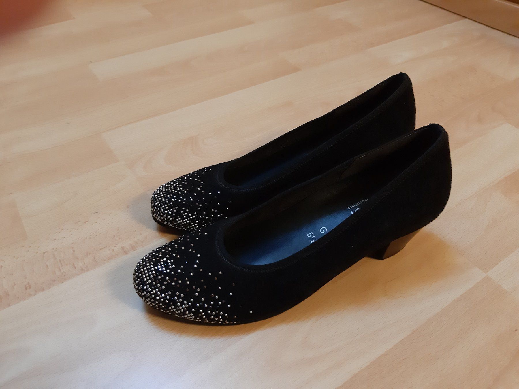 Gabor Scarpe da donna: Tolle Pumps von Gabor, Gr. 5,5 – Nuovo (secondo la descrizione) da Zeiningen venduto da Efifi