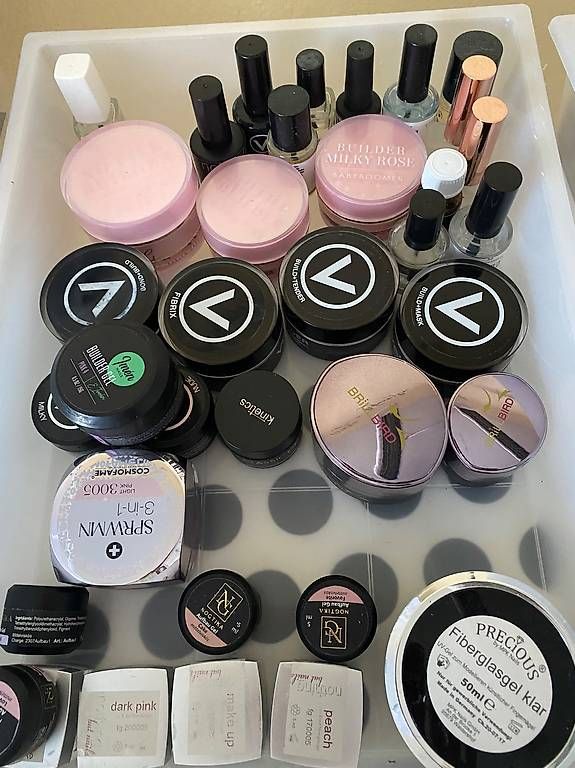 Unghie finte: Nagelstudio Auflösung – Usato da Lengnau AG venduto da pauergirl 2