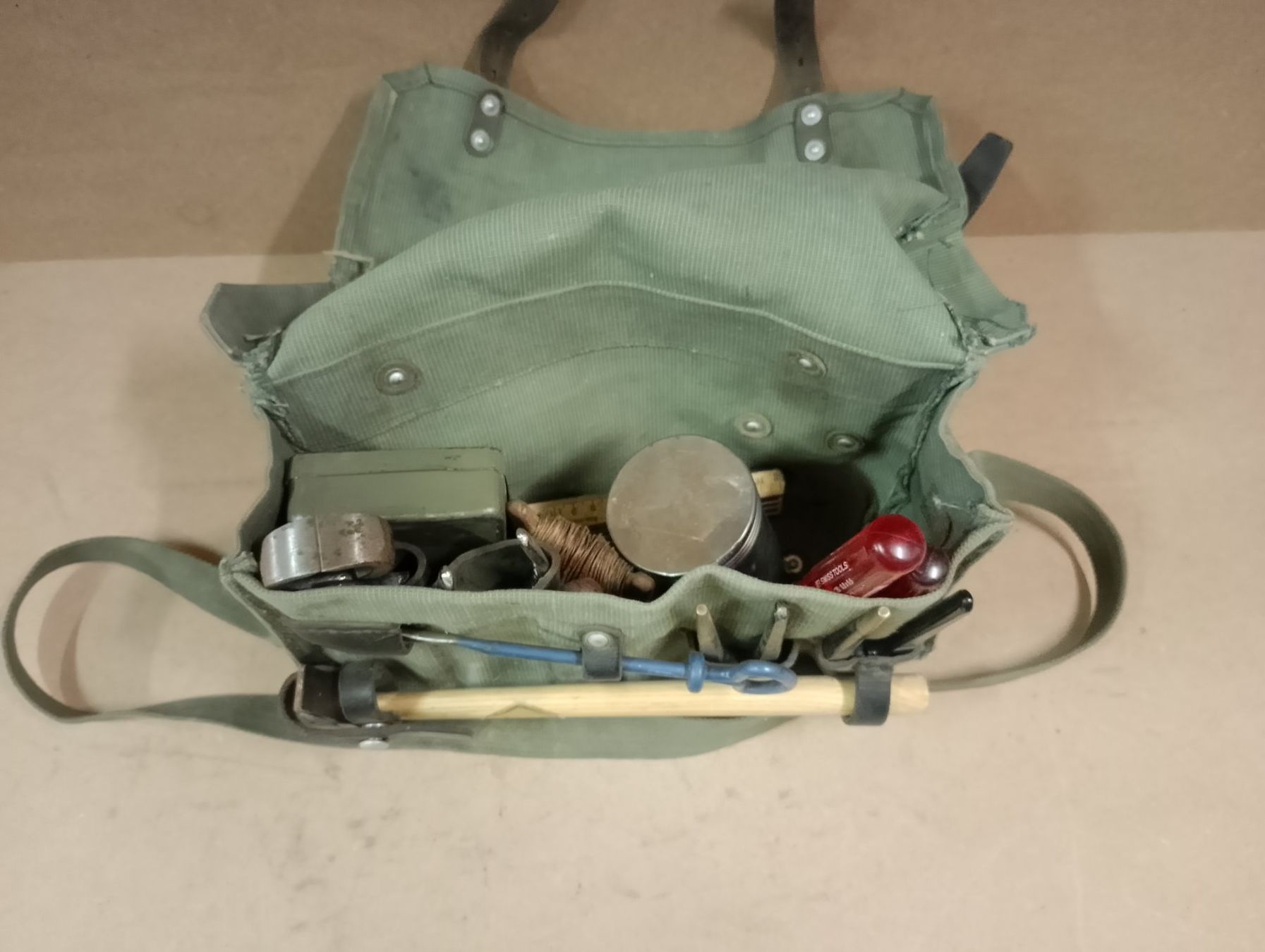 Schweizer Armee Uniformi: Mineur Tasche Schweizer Armee 1983 – Usato da Safenwil venduto da dodgewc12 2