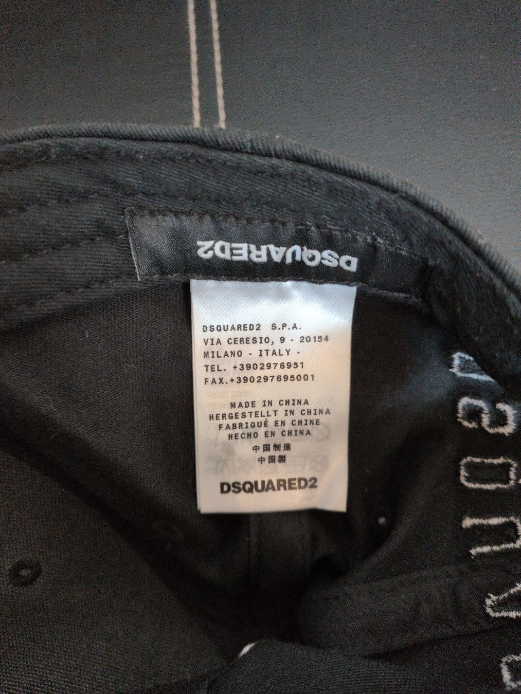 Autres vêtements & accessoires: Cap Dsquared2 Icon schwarz  – D'occasion à Alterswil FR par fas_n9yt 1