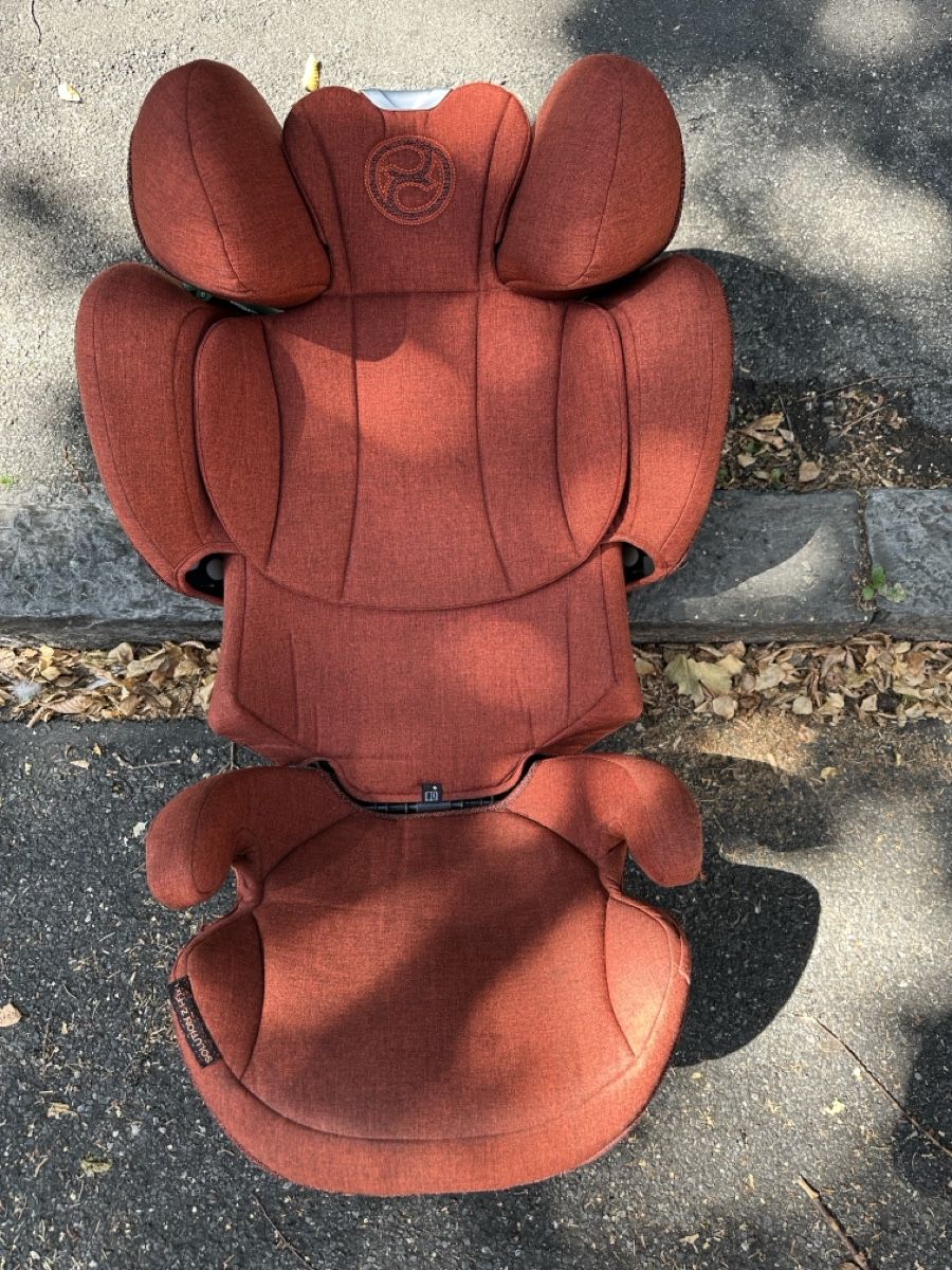 Cybex Auto-Kindersitze: Kindersitz Cybex Solution Z-Fix rot gebraucht – Gebraucht aus Bern von oav_mmb9