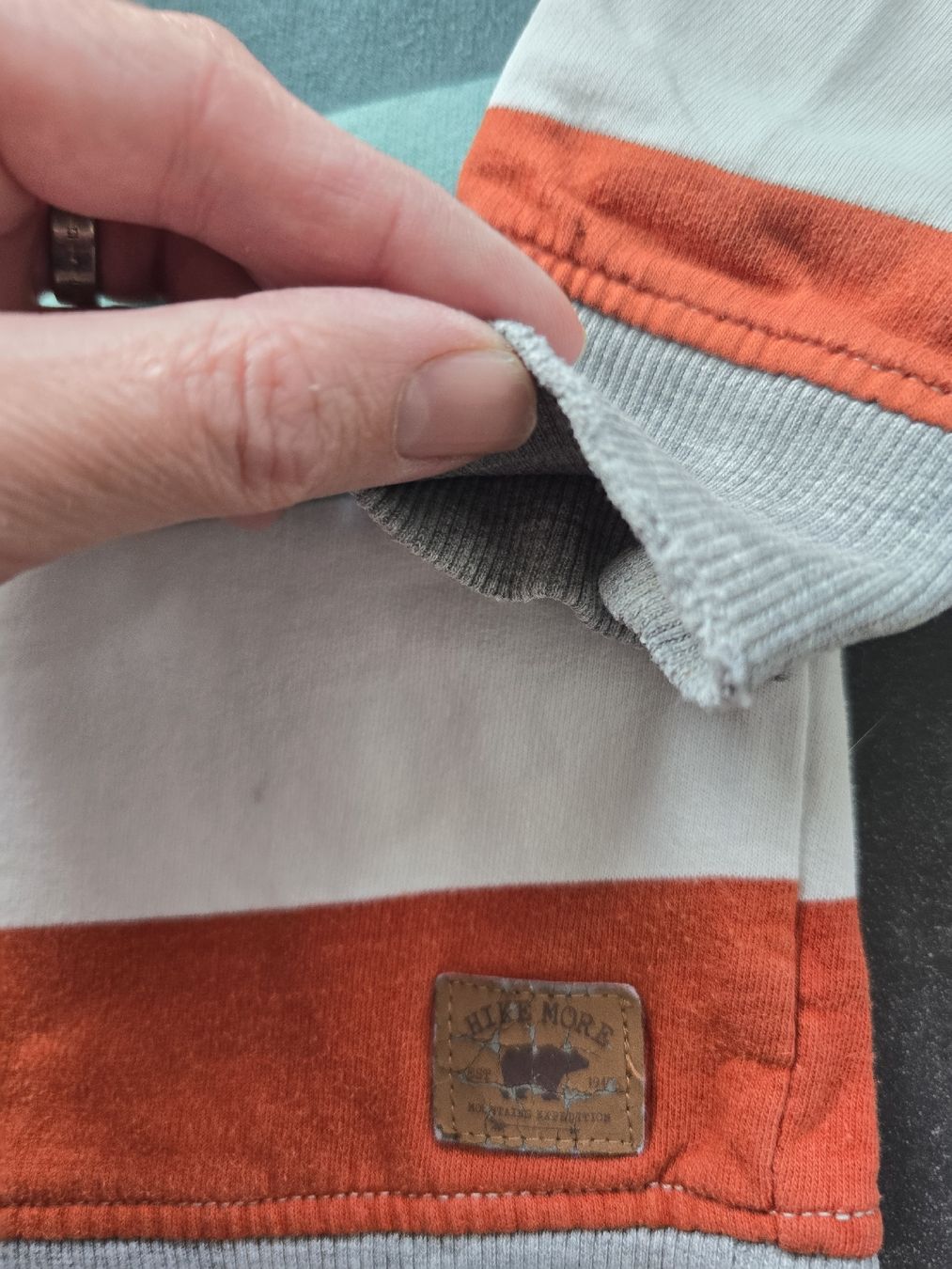 H&M Maglioni & Felpe: H&M Gestreifter Pullover, Gr. 122-128 – Usato da Unterentfelden venduto da Panda-87 2
