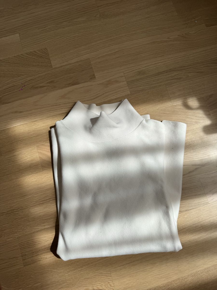 Cos Maglioni & Felpe: COS Pullover Cremeweiss – Usato da Zürich venduto da viv_q97j 1