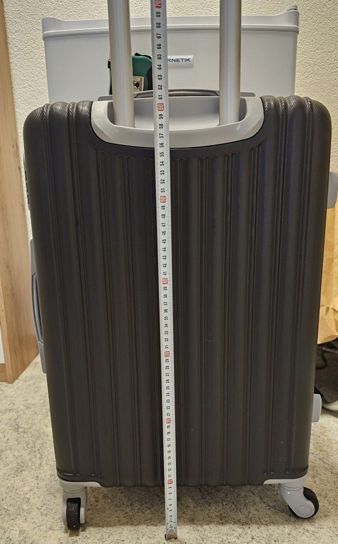 Valigie: Schwarzer Hartschalenkoffer Trolley Grösse M – Nuovo (secondo la descrizione) da Grenchen venduto da dar_6d52 4