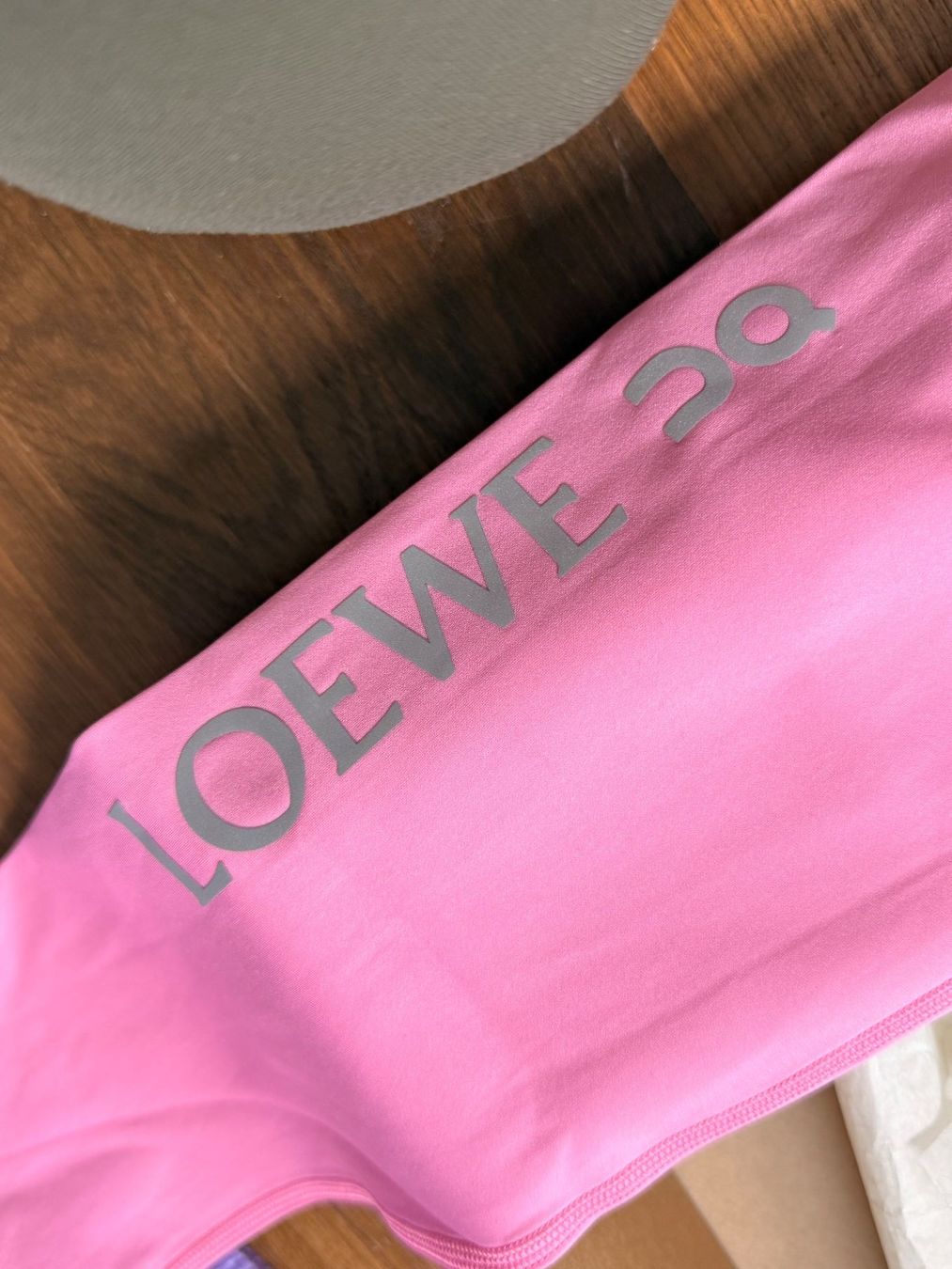 Loewe Leggings: Loewe X On Technical Leggings Pink Size XS – Nuovo (secondo la descrizione) da Uerikon venduto da kpr_t5k2 3