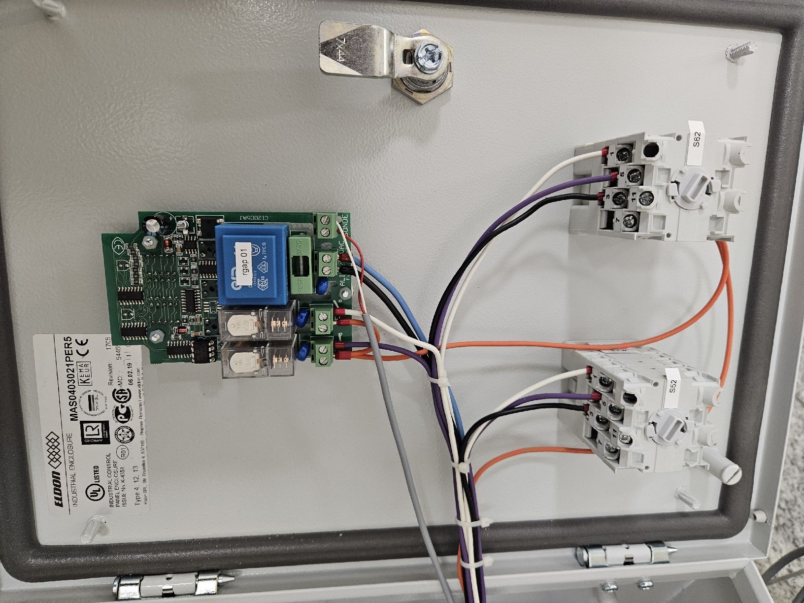 Armoires: Elektrokasten  – Neuf (Voir description) à Regensdorf par Zem003 3