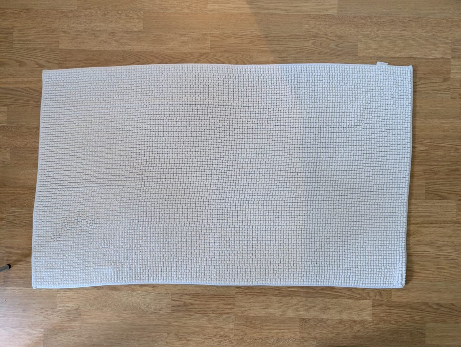 Tappeti: Badeteppich weiss 120x70cm – Usato da Winterthur venduto da Arkadii